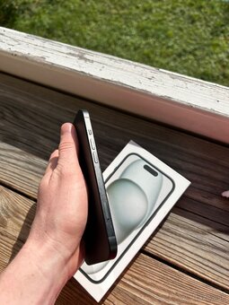 iPhone 15 - 5