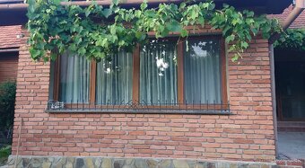 Ručne rezaný rustikálny tehlový obklad - vnútorný rez - 5