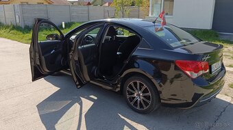 CRUZE 1,6 WTCC - 5