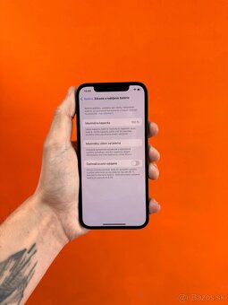 Apple iPhone 12 64gb - Black - 5