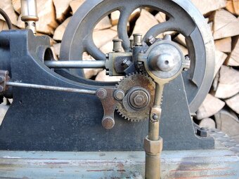 Benzínový motor Plynový motor Štvortaktný motor Motor - 5