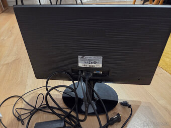 Samsung SyncMaster S22B300B 21.5" - 5