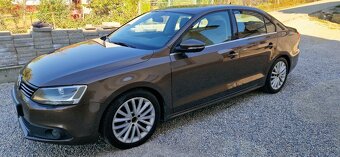 VW JETTA Highline 2,0 tdi 103kw r.v 2011 - 5