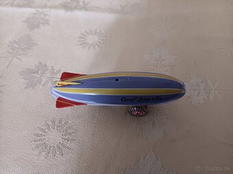 Stará plechová hračka - Zeppelin - 5
