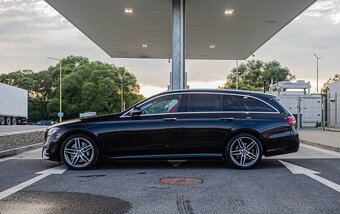 Mercedes Benz E350d 4x4 AMG - 5