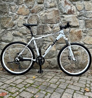 KTM Ultra 26” M - 5