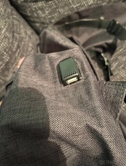 Predam ruksak s usb portom - 5