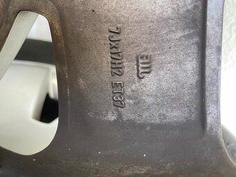 5x112 R17 letné pneu 225/45 R17 - 5
