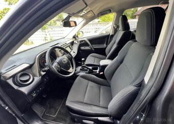 Toyota Rav4 2.0D D4D 4x4 KAMERA TEMPOMAT nafta manuál 91 kw - 5