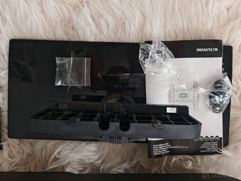 LCD LED Televizor Samsung s drziakom na stenu - 5