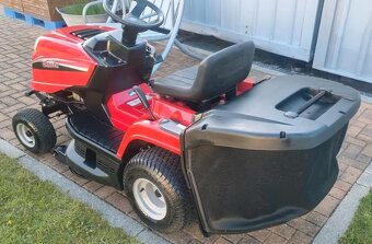 Traktorová kosačka s hydrostatickou prevodovkou - 5