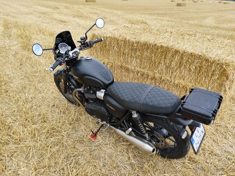 Triumph street twin 900 - 5