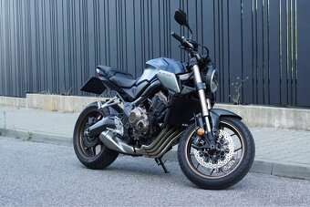 Honda CB650R, 2 700 km - 5