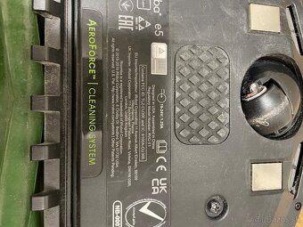 Roboticky vysavac Irobot roomba e5 - 5