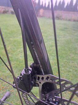 Predám detsky bicykel CUBE Reaction 240 Pro Teamline - 5