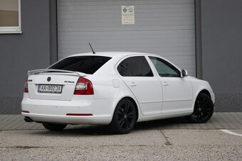 Škoda Octavia 2.0 TDI CR DPF RS DSG - 5
