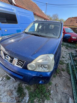 Nissan xtrail 2.0d - 5