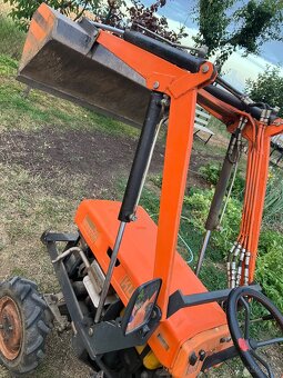 Kubota B5000 - 5