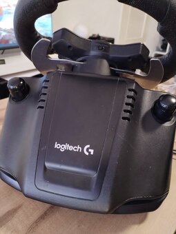 Logitech G29 + Shifter + Thrustmaster pedále - 5