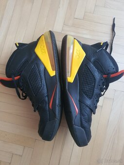 Jordan Mars 270 - 5