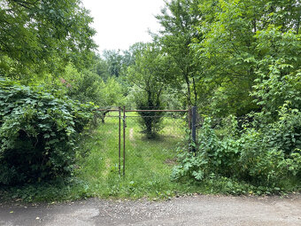 Záhrada s chatou, krásne prostredie pri potoku, studňa, ele. - 5