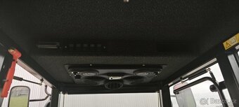 UNIVERSALNÍ TRAKTOROVÁ KABINA - 5