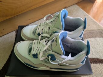 Jordan 4 Military Blue - 5