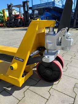 Paletový vozík 2500 kg - 5