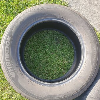 Predám gumy hankook 235/60 R17 - 5