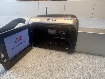 Predám videokameru JVC Everio GZ—MG77EK s 30 GB HDD - 5