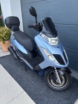Kymco Dink 200i - 5