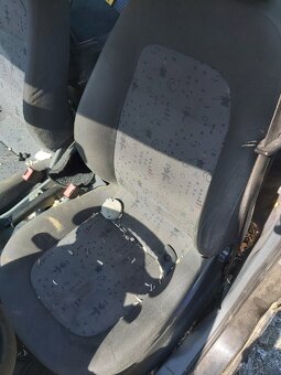 Rozpredám na diely škoda fabia 1 1.4 benzin - 5