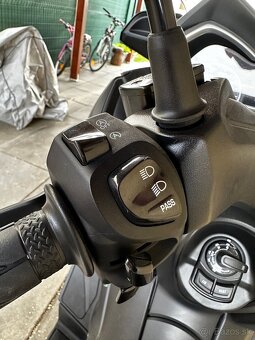 Yamaha X Max 125 - 5