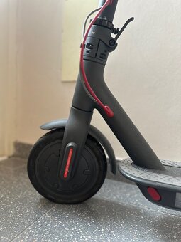 Xiaomi Mi Electric Scooter M365 – ako nový, málo používaný - 5