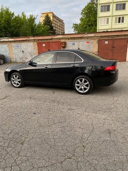Honda Accord 2.0 - 5