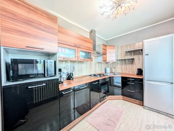 Rezervované-3 izbový byt s balkónom - 5