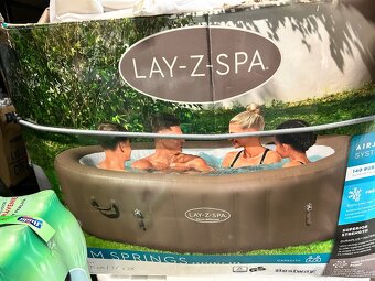 Lay-Z-Spa Palm Springs - 5