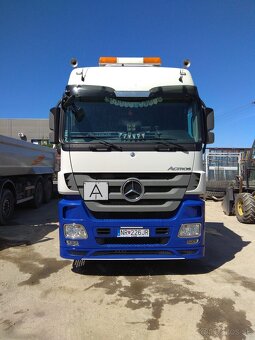 Hákový nosič kontajnerov MERCEDES ACTROS 2546 - 5