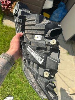 Predam BMW F30 pravý natáčací bixenón ORIGINAL - 5