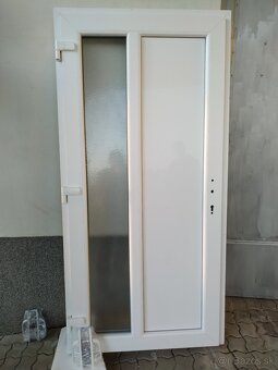 Predam plastove vchodove dvere. - 5