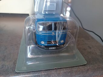 1:43 Mercedes Benz - 5