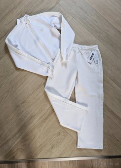 NOVE Guess biela smotanova teplakova suprava rozne druhy XS - 5