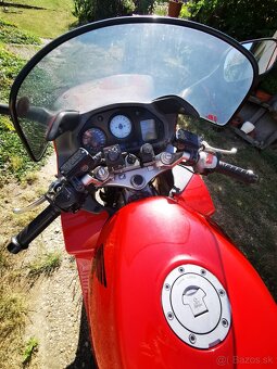 Honda VFR 800 - 5
