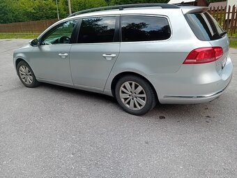 VOLKSWAGEN PASSAT B7 kombi 2,0 TDI - 5