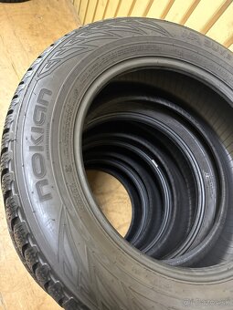 Zimné pneu 225/60R17 viem aj prezuť - 5