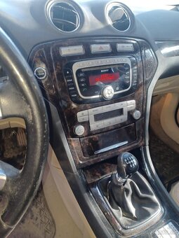 Rozpredám Ford Mondeo Combi MK4 2.0Tdci 103kw - 5