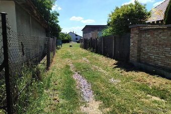 Ponúkame na predaj rovinatý pozemok v obci Cabaj-Čápor 780 m - 5