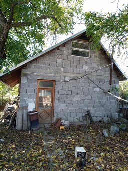 Rodinný dom Pavlovce nad Uhom - 5