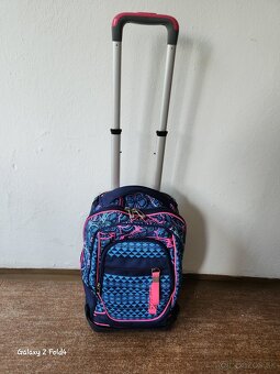 Kvalitná školská taška na kolieskach - 5