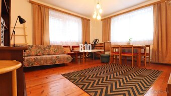 REZERVOVANÉ Veľký rodinný dom na predaj Jazernica - 5
